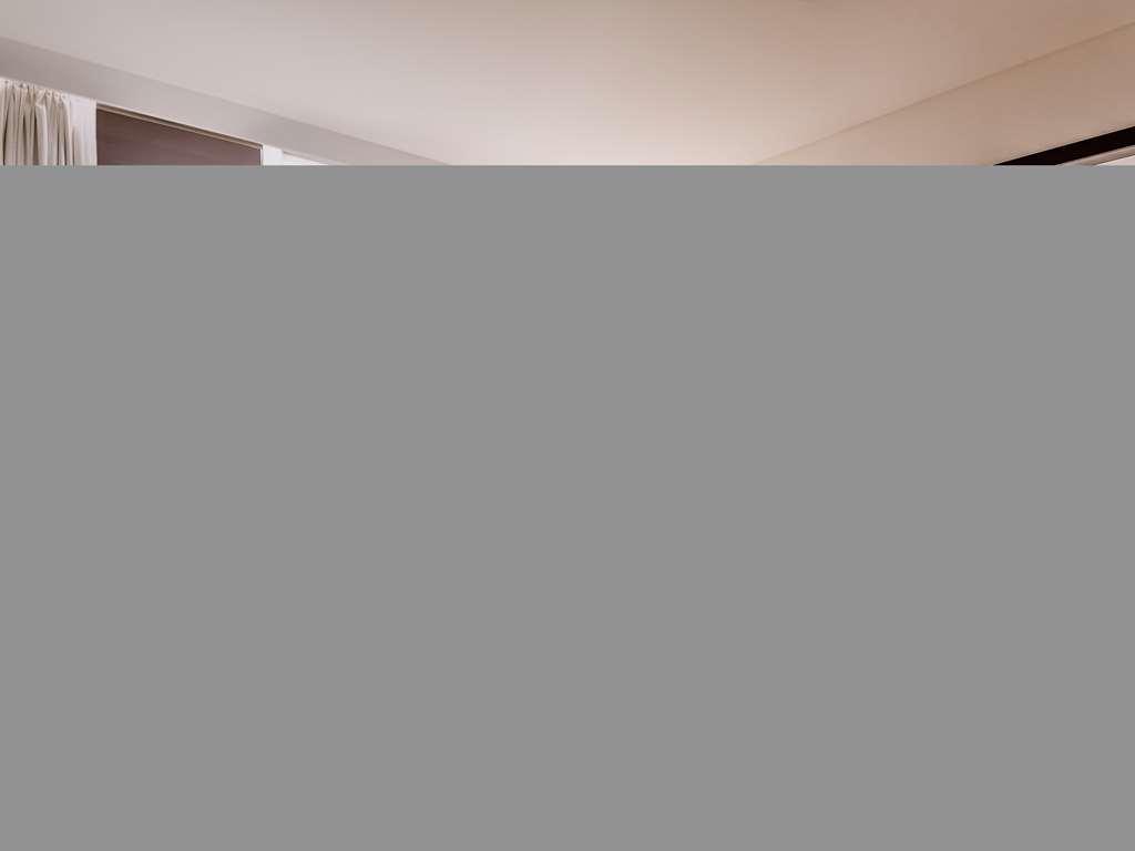 Sls Buenos Aires Puerto Madero Hotel Exterior photo A 2D image with a Gaussian blur applied